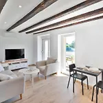 Apartman Basic Old House Vir