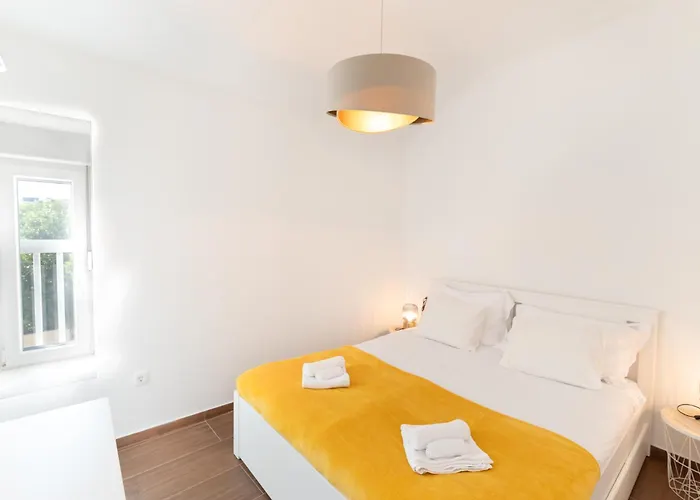 Basic Old House Lägenhet *