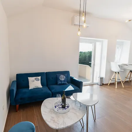 Apartament Basic Old House *