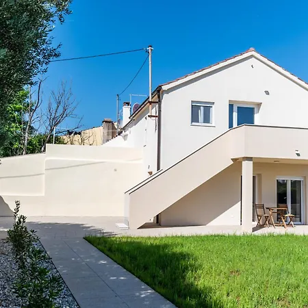 Apartman Basic Old House